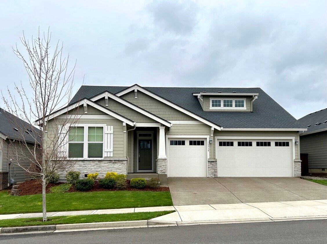 Primary Photo - Pet Friendly New Home in Ridgefield w/ Bea...