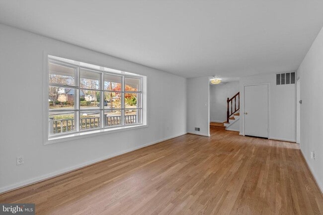 Building Photo - 5505 Avon Ct