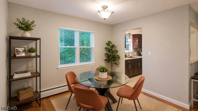 Building Photo - 43 Conforti Ave