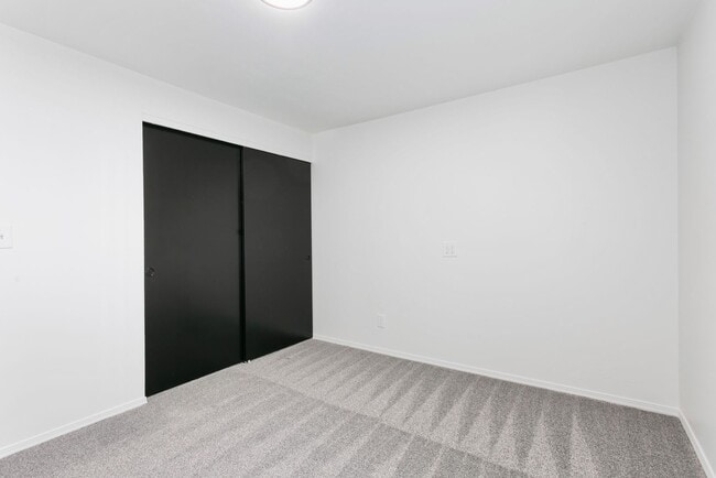 Building Photo - 1511 N Harmon St