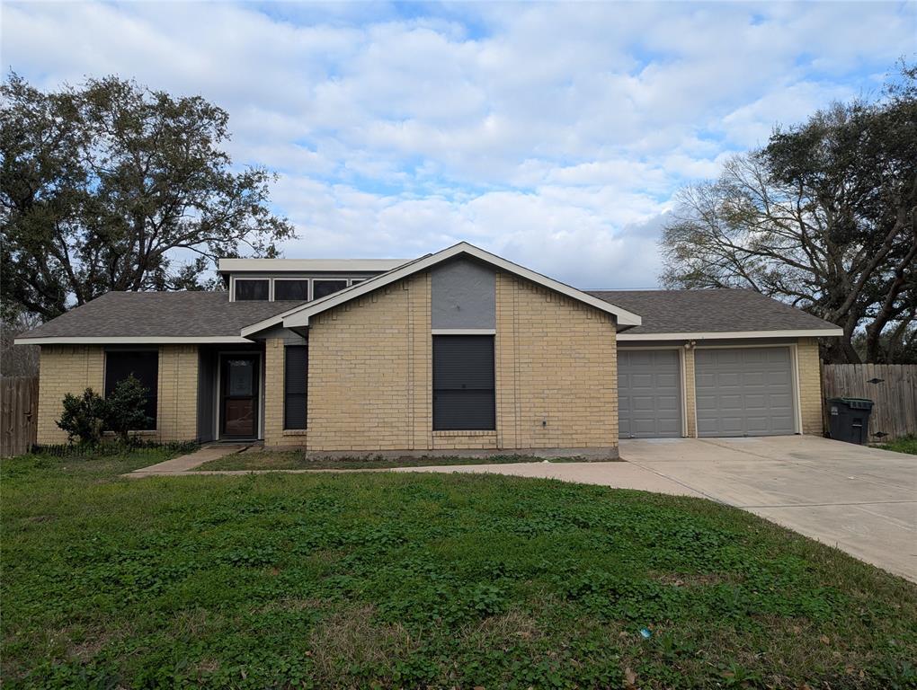 Foto principal - 1601 Live Oak Hollow St