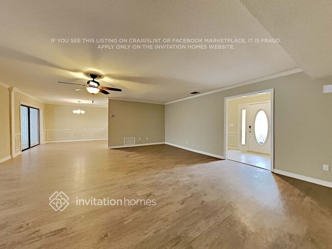 Building Photo - 1449 Lake Marion Dr