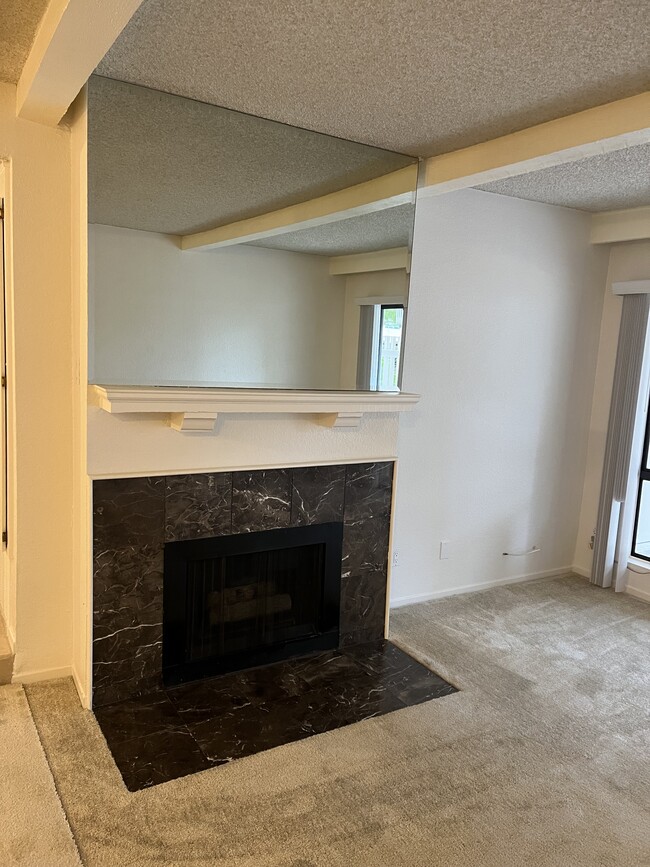 Building Photo - 21372 Brookhurst St