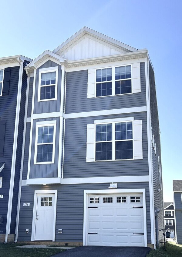 Primary Photo - End Unit Townhome