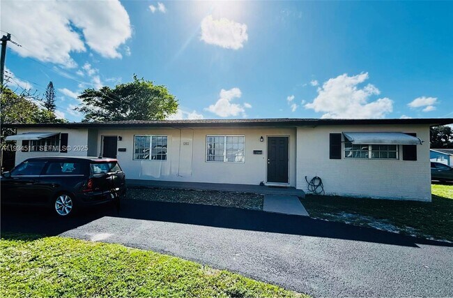 Foto del edificio - 301 SW 10th Terrace