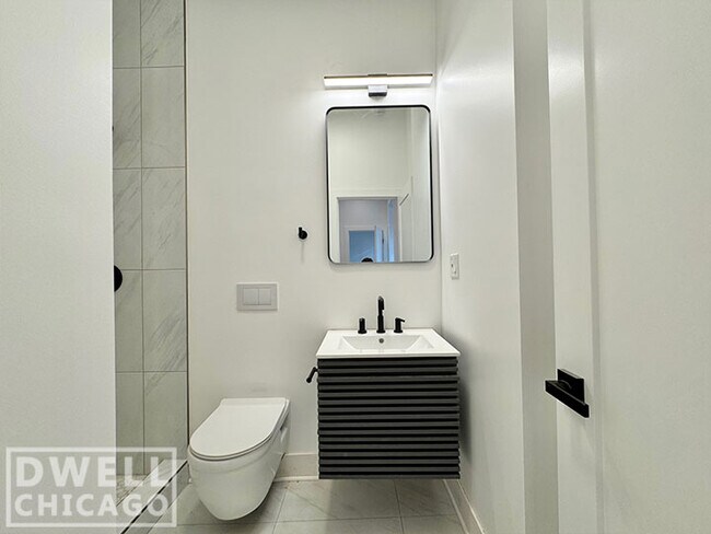 Foto del edificio - 1236 W Hubbard St