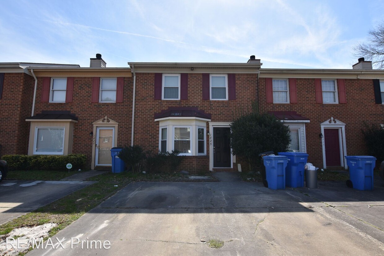 Primary Photo - 3 br, 1.5 bath House - 1825 Hearthside Court