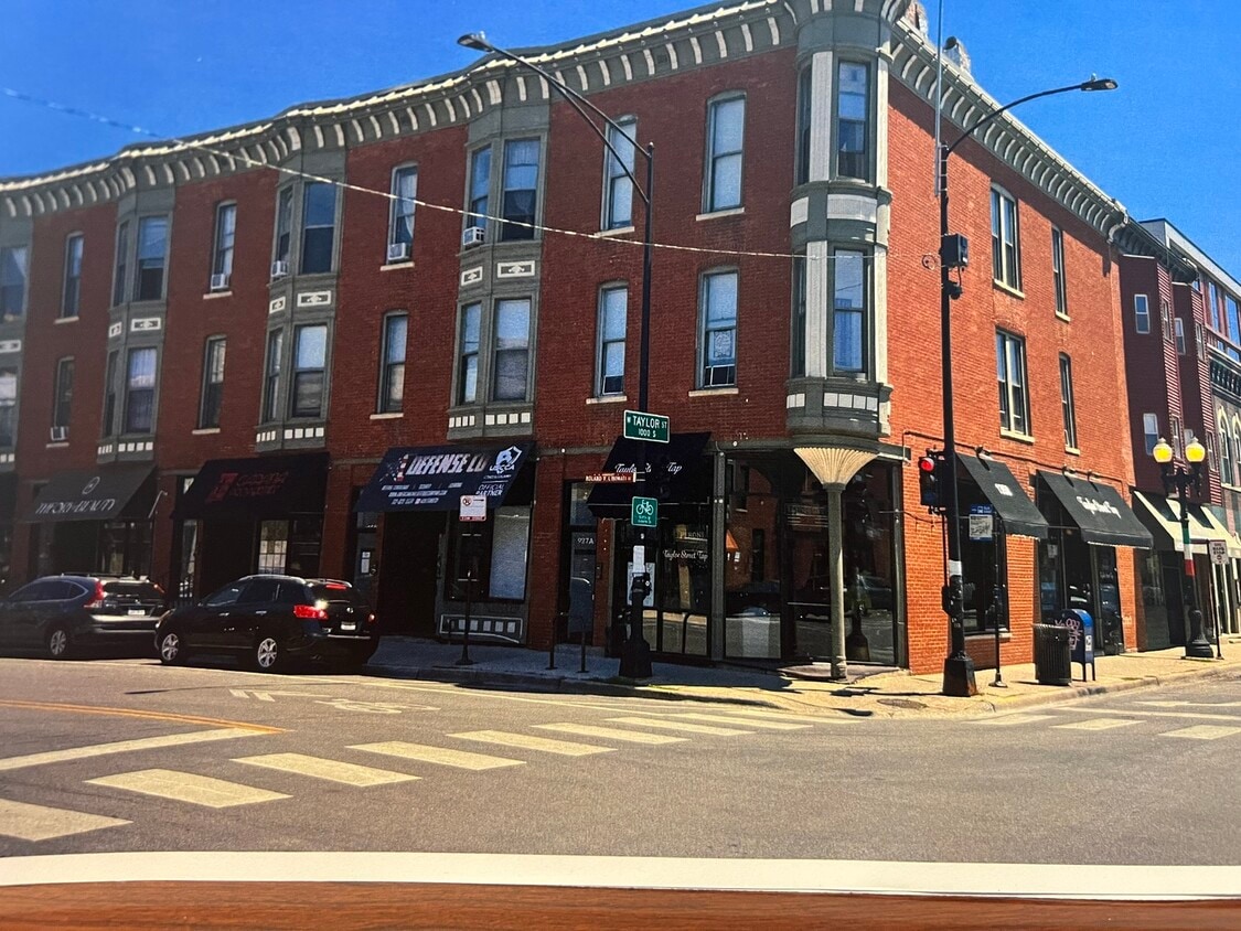 927 S Loomis St, Chicago, IL 60607 House Rental in Chicago, IL