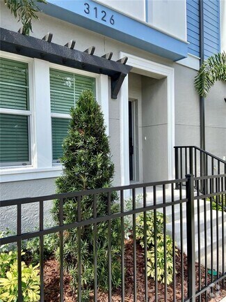 Building Photo - 3126 W Azeele St
