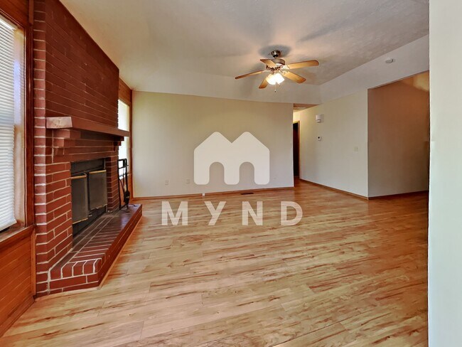 Building Photo - 3744 S Colgate Ave