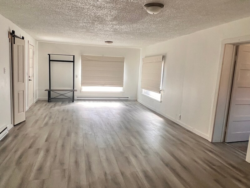 Foto principal - 333 Cedar Ave