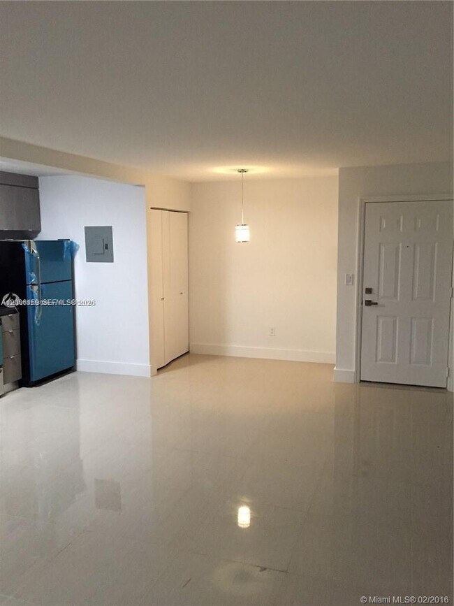 Building Photo - 4110 NW 79th Ave