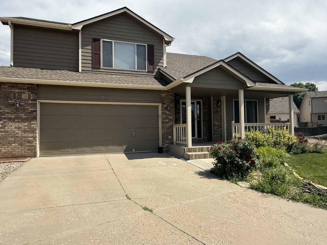 Primary Photo - 1427 Painted Desert Ct