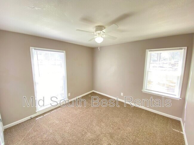 Building Photo - 3045 Curtis St