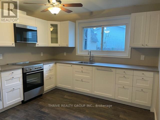 Building Photo - 329 Thompson Rd