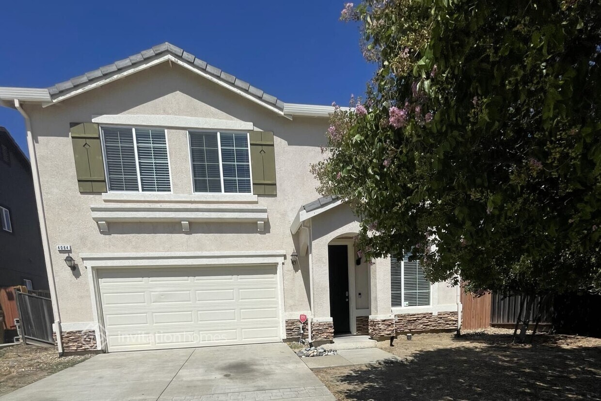 Foto principal - 4064 Heaton Ct