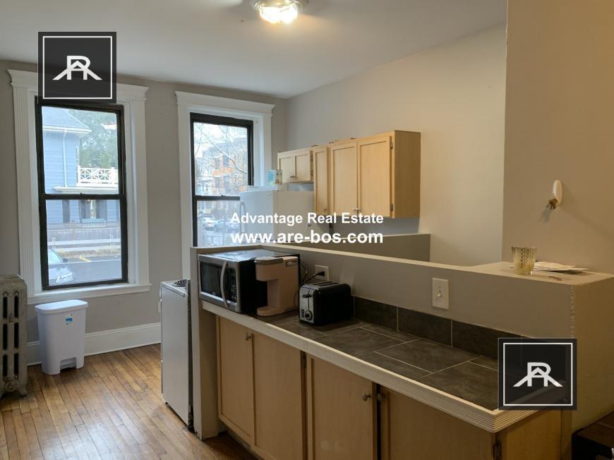 Primary Photo - 4 bedroom in Allston MA 02134