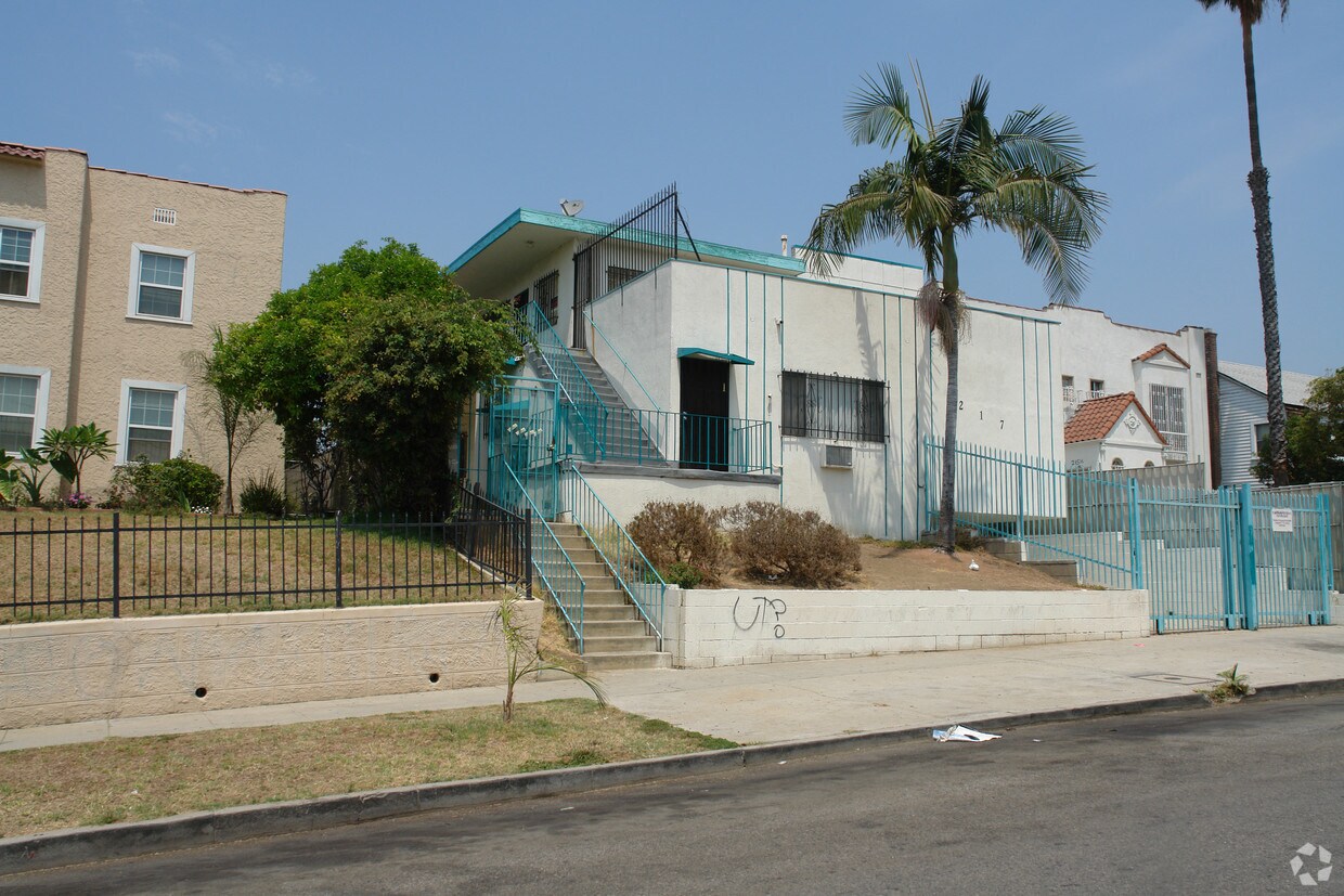 Foto principal - 217 S Carondelet St