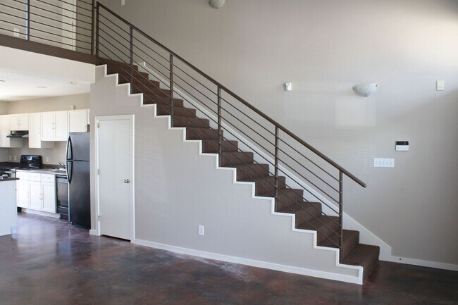 Foto del edificio - CONTEMPORARY URBAN CONDO NEAR DOWNTOWN