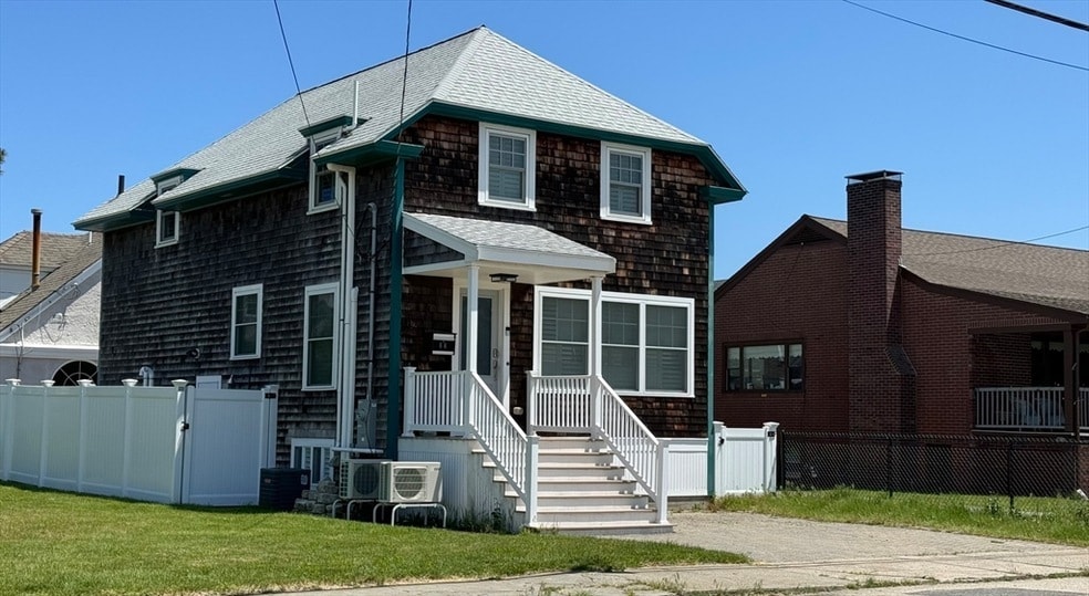 86 Manomet Ave Util Included Unit 9/156/15 House Rental in Hull, MA