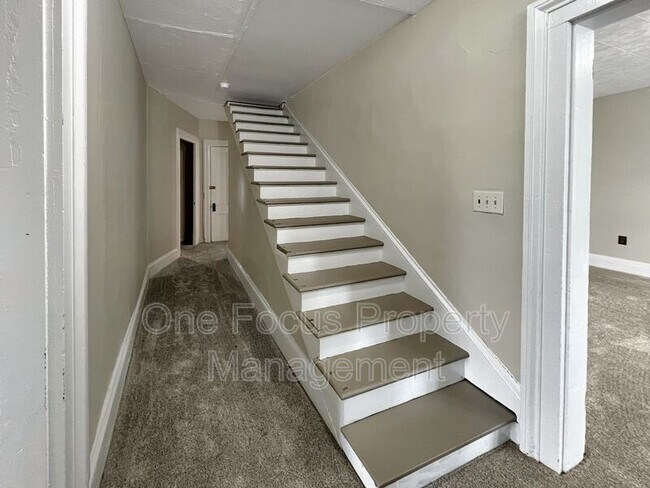 Building Photo - 201 South St