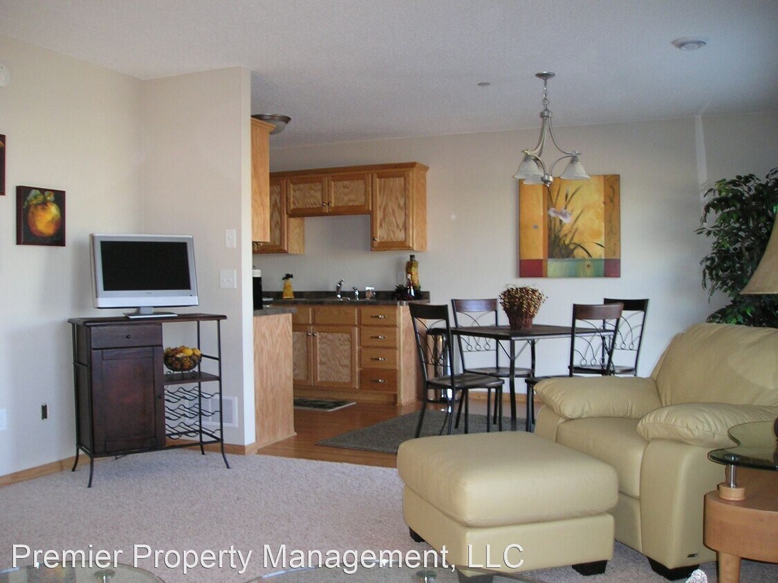 Foto del edificio - 3 br, 1.5 bath House - 2461 42nd Ave S