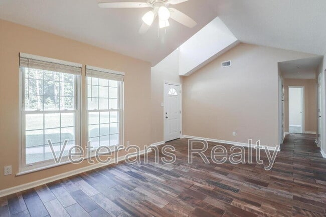 Foto del edificio - 1859 Brasher Rd