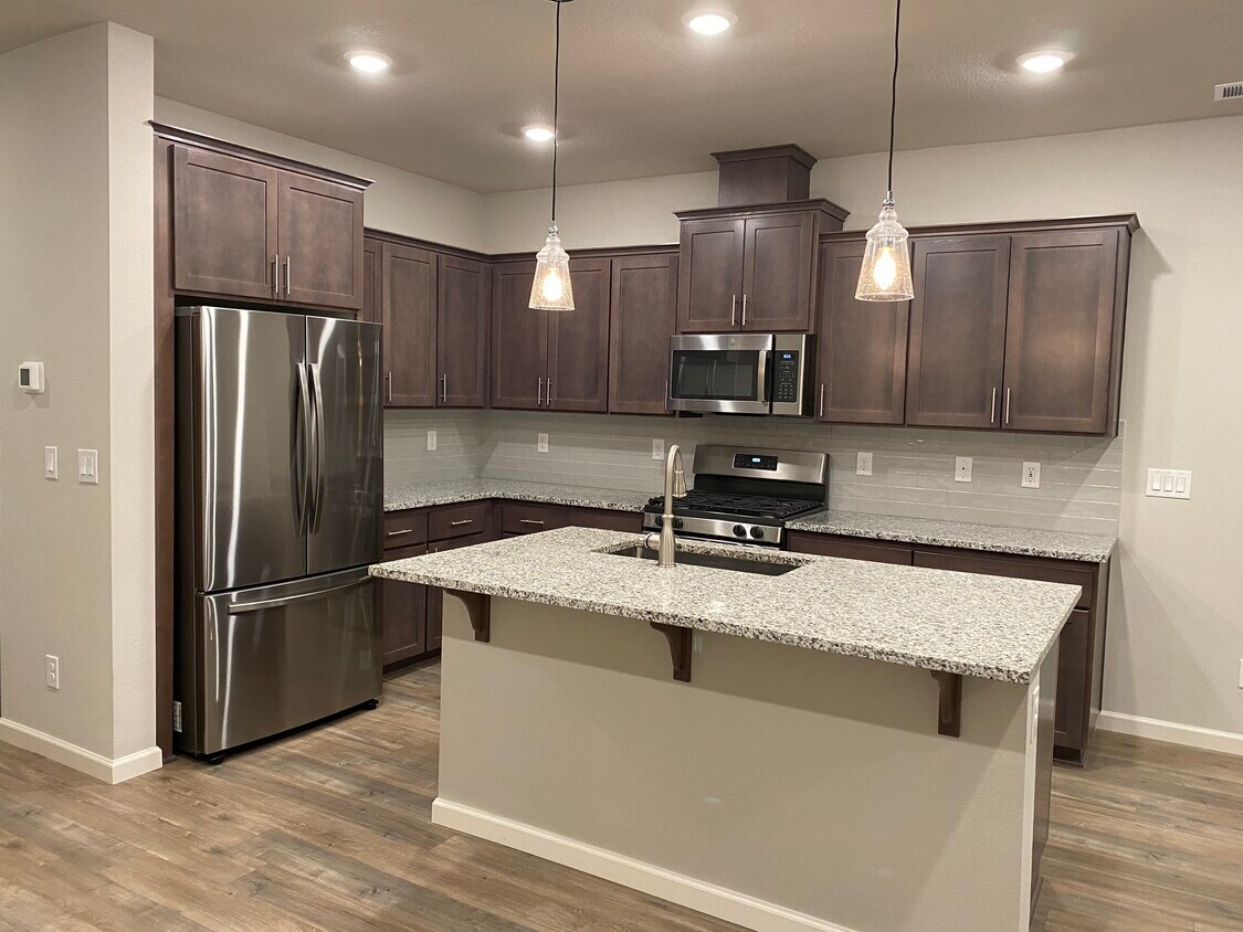 Foto principal - 7718 SE Youngs St