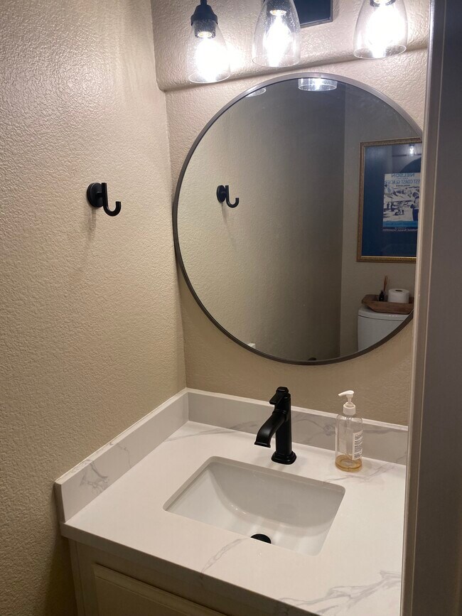 Foto del edificio - 5411 Havenhurst Cir