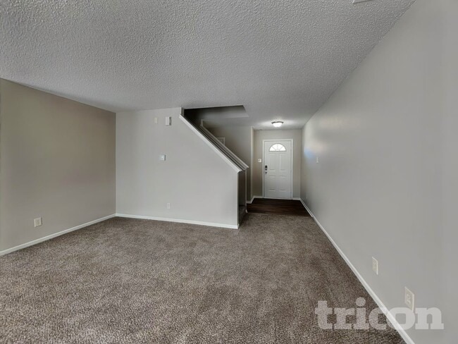 Building Photo - 9017 Southernwood Way