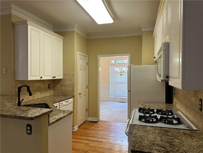 Foto del edificio - 5340 Lexington View Pl