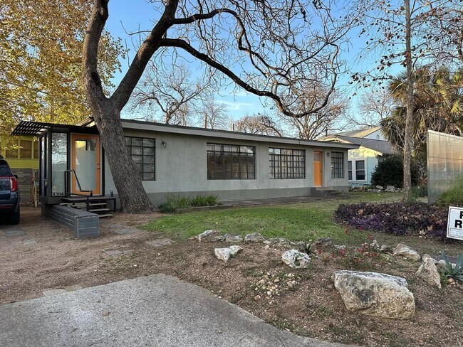 Building Photo - 4304 Ramsey Ave