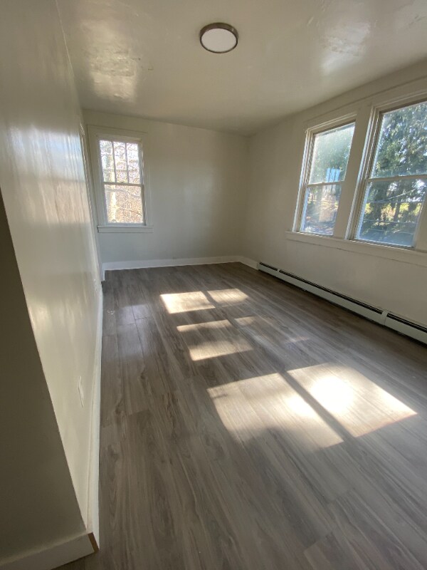 709 Carothers Ave Unit 1, Carnegie, PA 15106 Room for Rent in Carnegie, PA