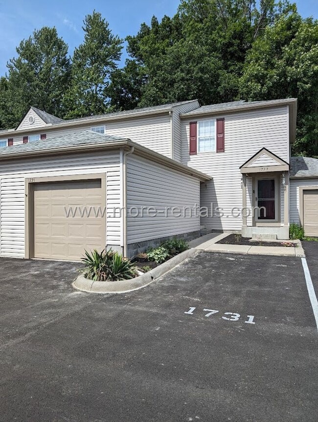 Building Photo - 1731 Ridgebury Dr