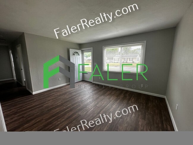 Building Photo - 498 Ridgebury Dr