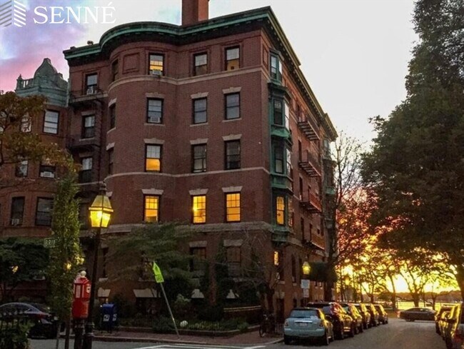 Building Photo - 111 Pinckney St