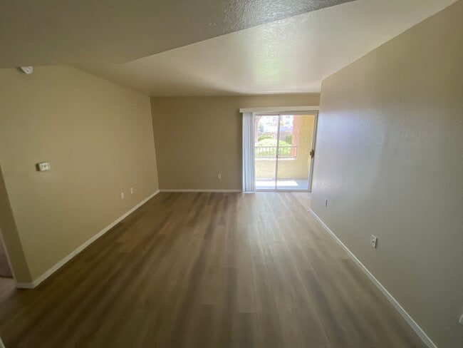 Building Photo - Ramrod Ave #2216