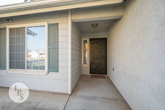 Foto del edificio - Fresno Westside Home, 3BR/2BA, Built 2002 ...
