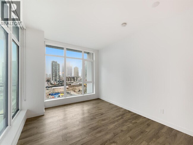 Photo du bâtiment - 2288 Alpha Ave