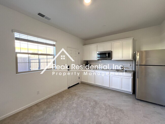 Building Photo - Brand New West Roseville ADU!