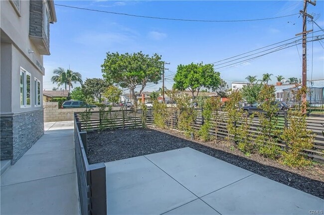 Building Photo - 3920 W 108th St