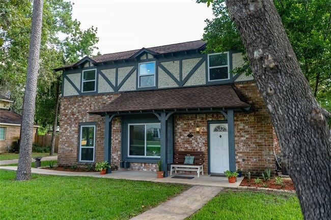 Building Photo - 10031 Cantertrot Dr