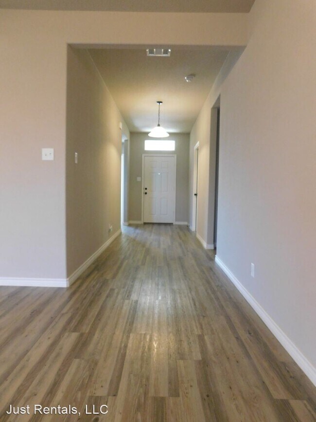 Building Photo - 4 br, 3 bath House - 4301 Colonel Dr