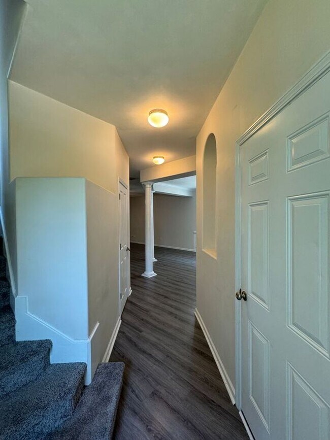 Foto del edificio - Home in Mainstreet Available Now!!