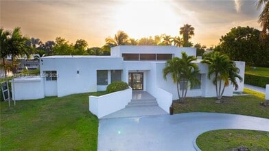 Building Photo - 290 NW 125th Ave