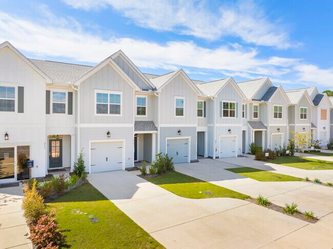 Foto del edificio - 219 Skylah Ln