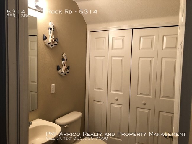 Foto del edificio - 5314 River Rock Rd