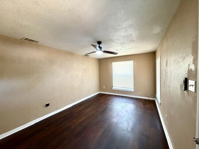 Foto del edificio - 1646 N 15th A St