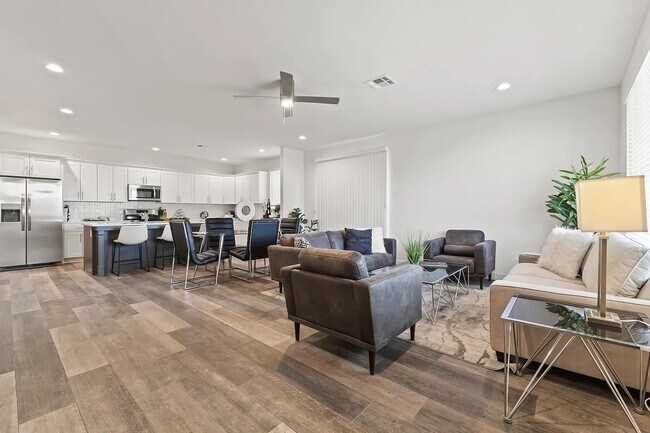 Foto del edificio - 500 S Soho Ln