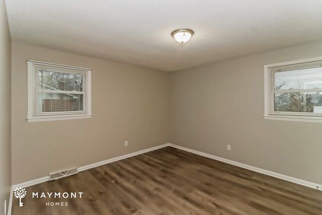 Building Photo - 3-Bedroom Brick Home in Dallas, NC!